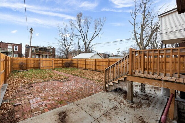 Building Photo - 3404 Hartford St
