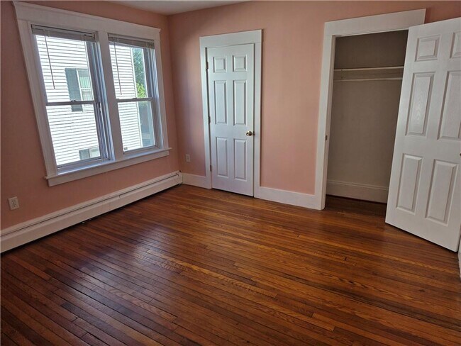 Building Photo - 27 Longfellow Terrace