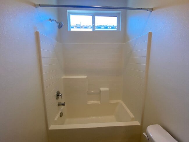 Building Photo - GORGEOUS HOME IN EASTVALE CORONA