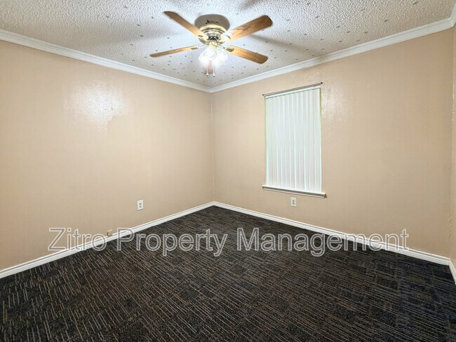 Building Photo - 1226 Linkwood Ln