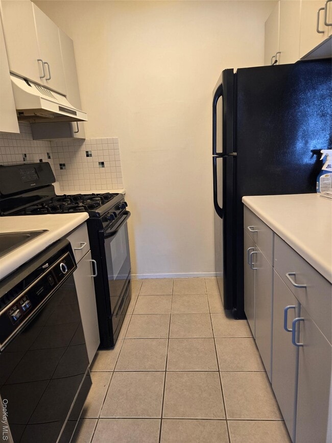 Building Photo - 7 Boulder Ct