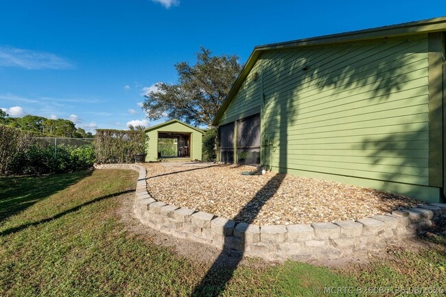 Building Photo - 11989 Persimmon Blvd