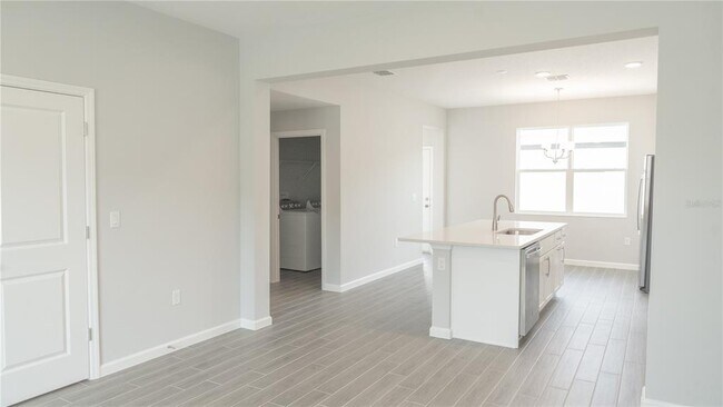 Building Photo - 583 Pothos St