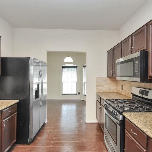 Building Photo - 2723 Oak Ridge Park Dr