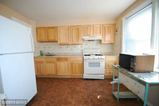 Building Photo - 2720 Rittenhouse Ave