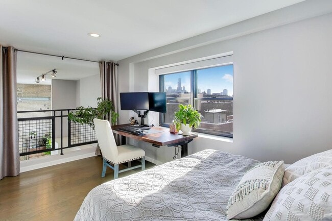 Building Photo - 1521 W Haddon Ave