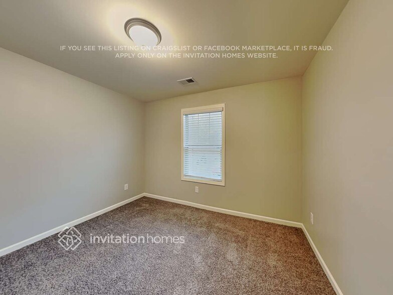 Building Photo - 70 Mercer Ln