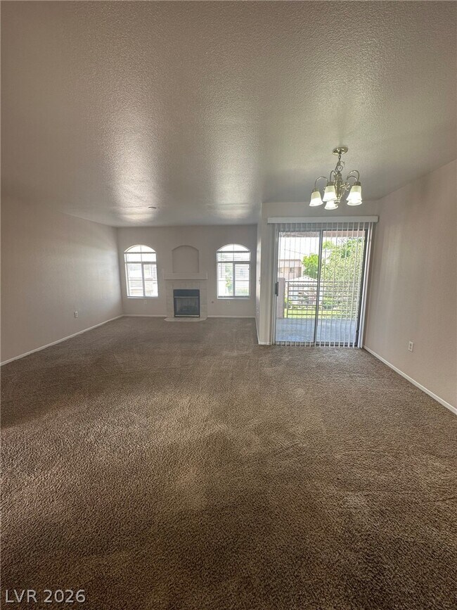 Building Photo - 4555 E Sahara Ave