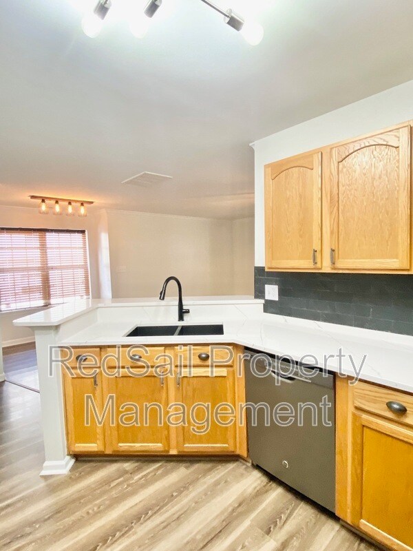 Building Photo - 100 Zinfandel Rd