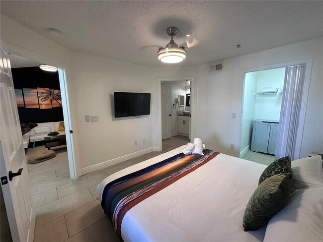 Building Photo - 2216 Grand Cayman Ct