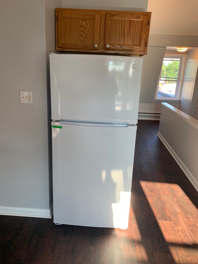 Building Photo - 7 S Morton Ave