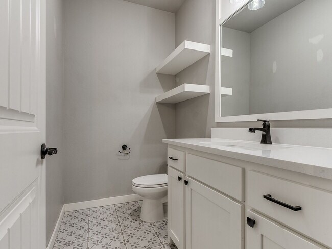 Building Photo - 3212 Hayven Cir