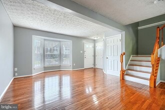 Building Photo - 506 Sourghum Ct