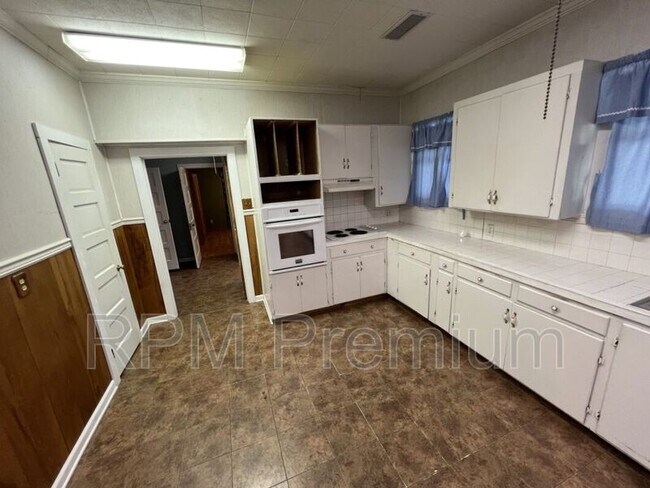 Building Photo - 4429 39th St