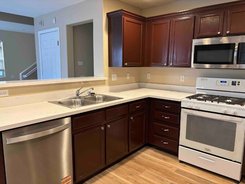 Building Photo - 5989 Banbury Heights Way