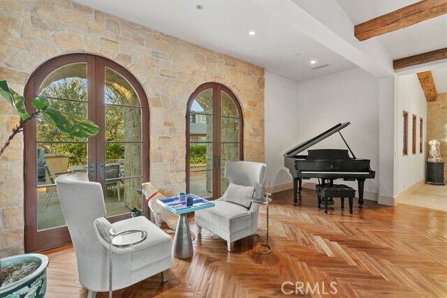 Building Photo - 136 Emerald Bay