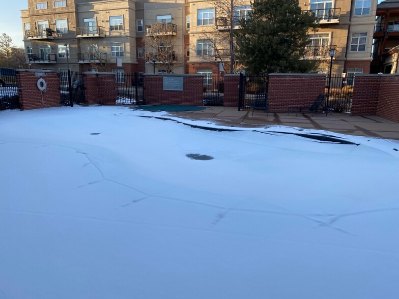 Building Photo - 5677 E Park Pl Ave