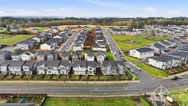 Building Photo - 18212 NE 47th Ave