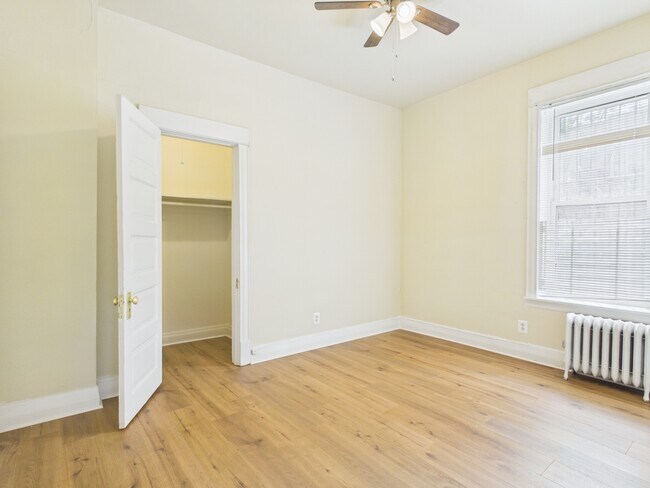 Building Photo - 5328 S Calumet Ave