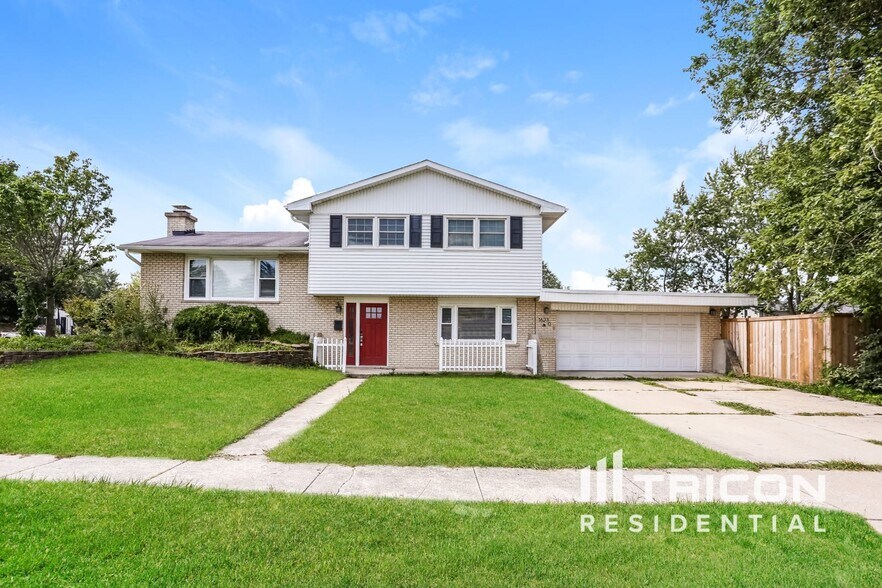 Primary Photo - 16230 76th Ave