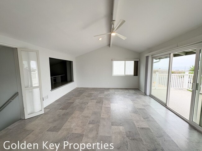 Building Photo - Welcome to this stunning 3-bedroom, 2-bath...