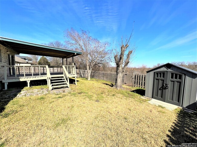 Building Photo - 8214 Chestnut Manor Dr
