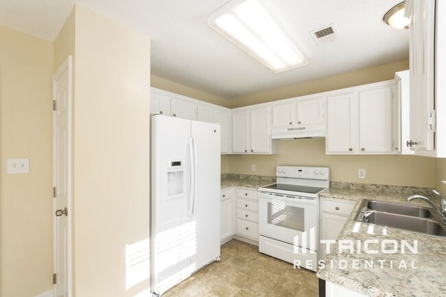 Building Photo - 1607 Bear Brook Dr