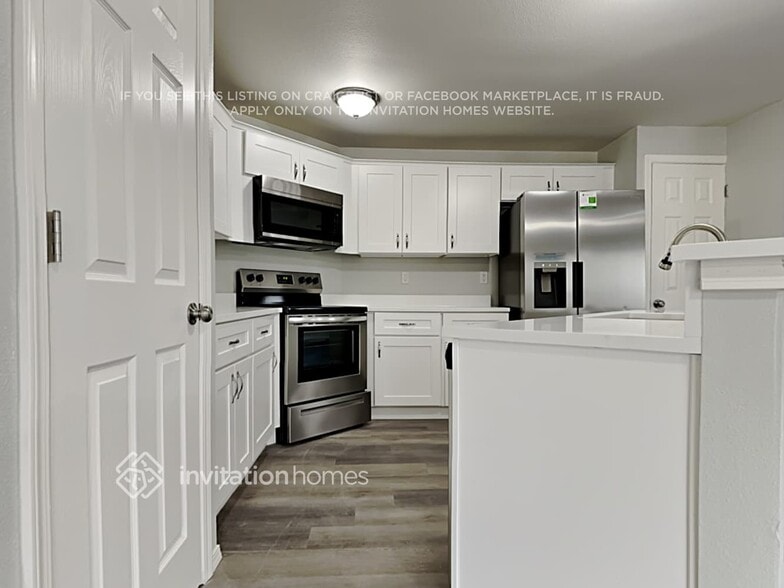 Building Photo - 2526 Hidden Springs Loop SE