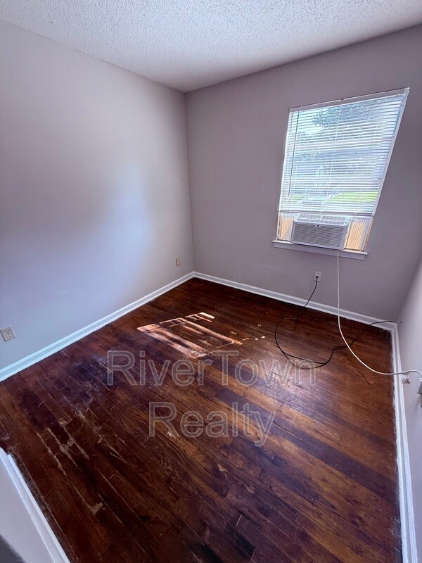 Building Photo - 4427 Ryan St
