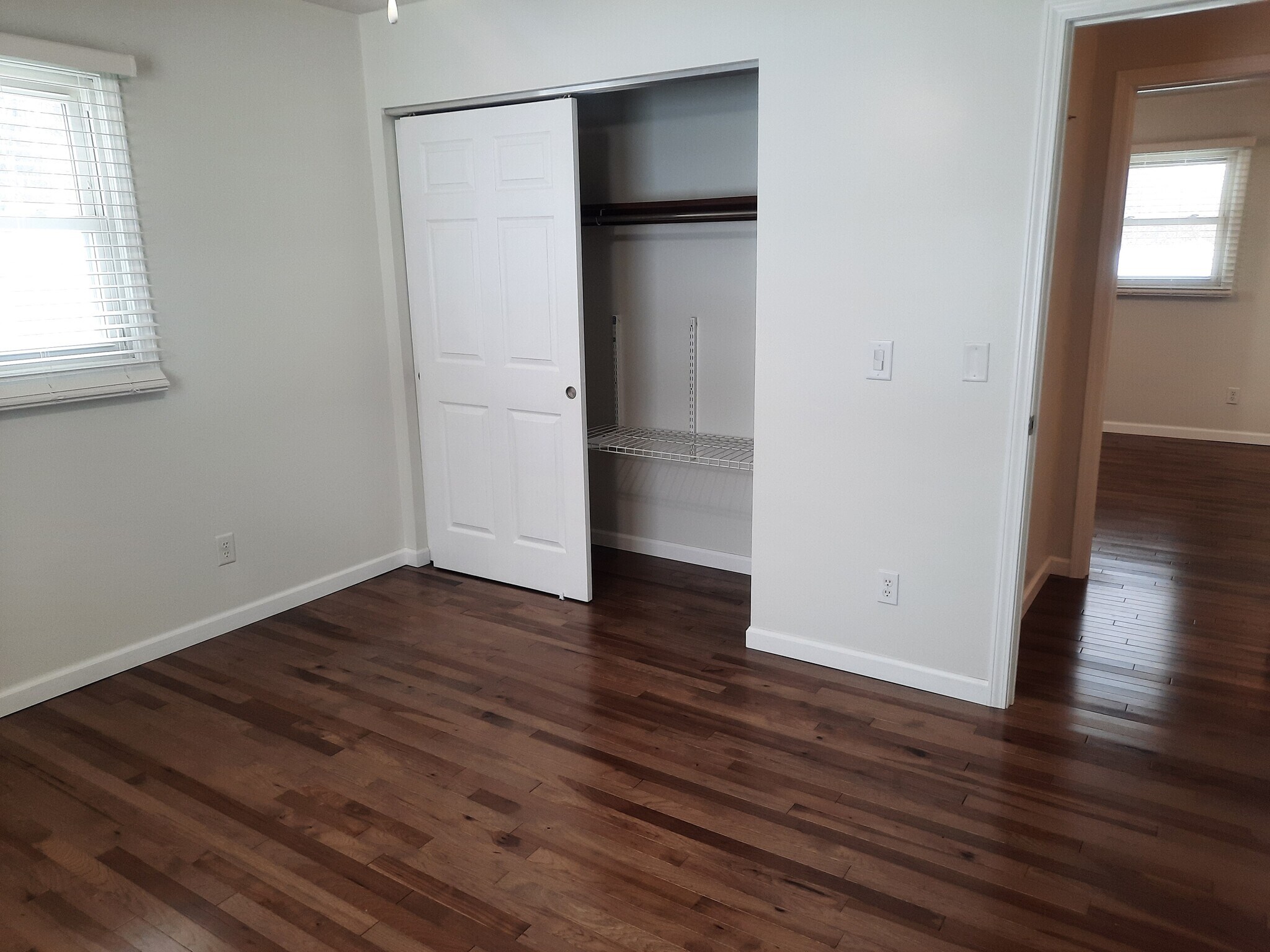 Building Photo - 144 Brentwood Dr