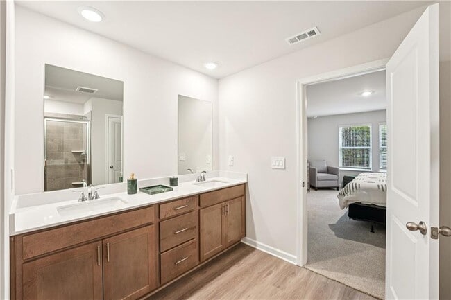 Building Photo - 80 Proust Cir
