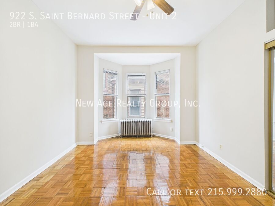 Building Photo - 922 S St Bernard St