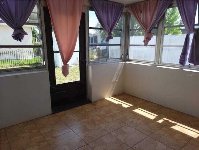 Building Photo - 6410 Tralee Ave