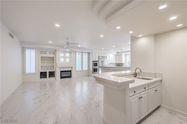 Building Photo - 1829 Dolce Dr