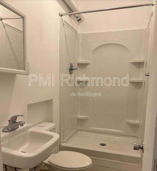 Building Photo - 33 Fairwood Dr