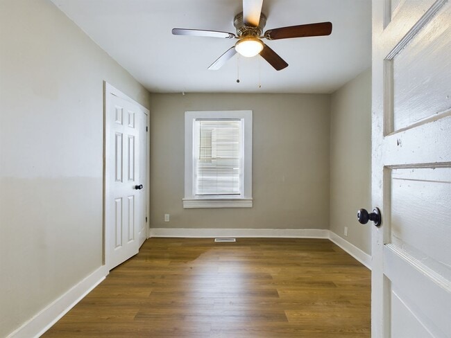 Building Photo - 416 Milton St