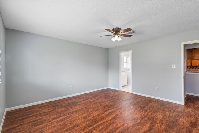 Building Photo - 710 Cascade Creek Dr