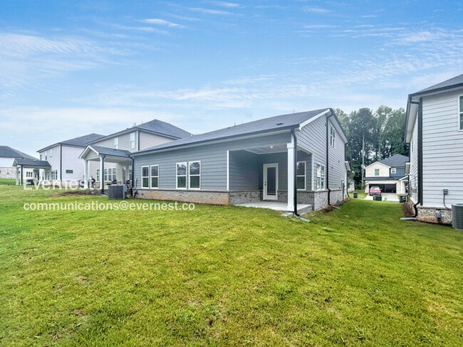 Building Photo - 3954 Brushy St