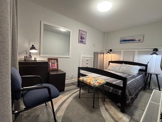 Building Photo - 38 Fern St