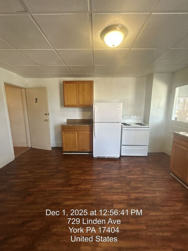 Building Photo - 727 Linden Ave