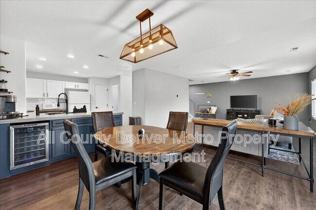 Building Photo - 9611 Elk Mountain Cir