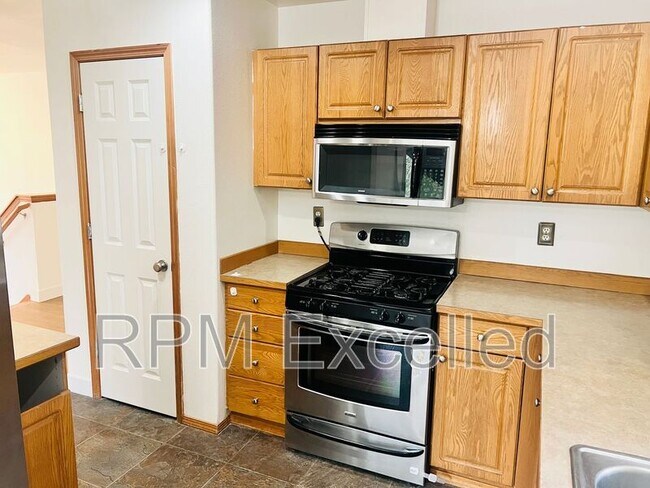 Building Photo - 31092 119th Ave SE