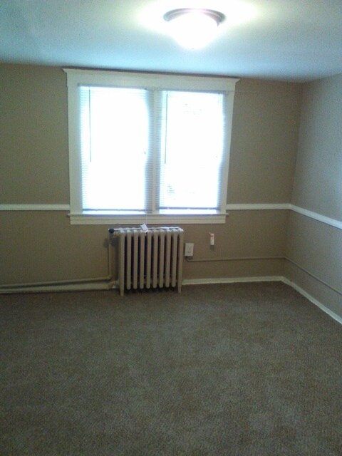 Building Photo - 5521 Gwynn Oak Ave- Large 5 bedroom 2 bath...