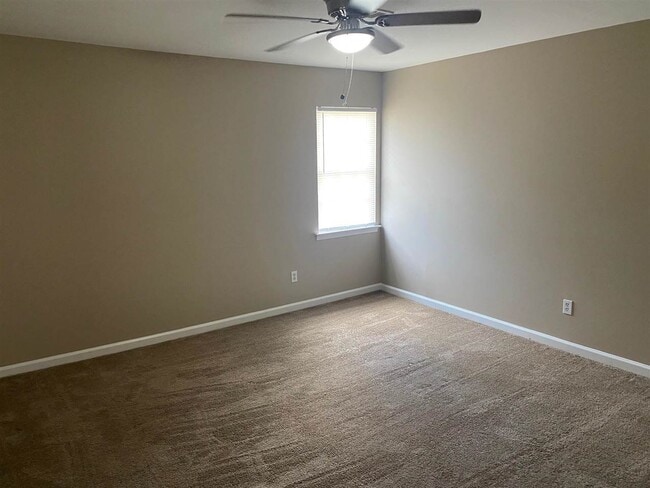 Building Photo - 8817 Tottenham Cove