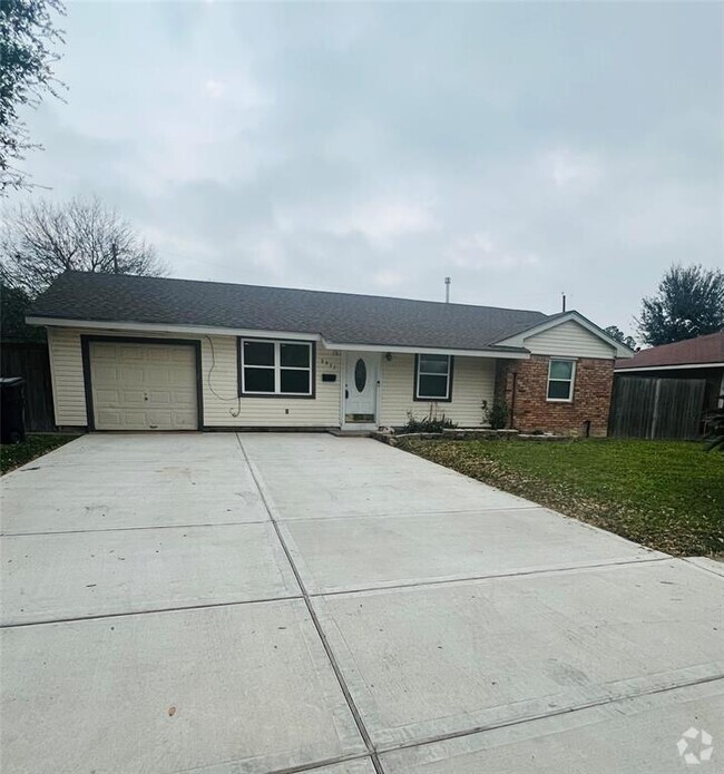 Building Photo - 9937 Caffrey St
