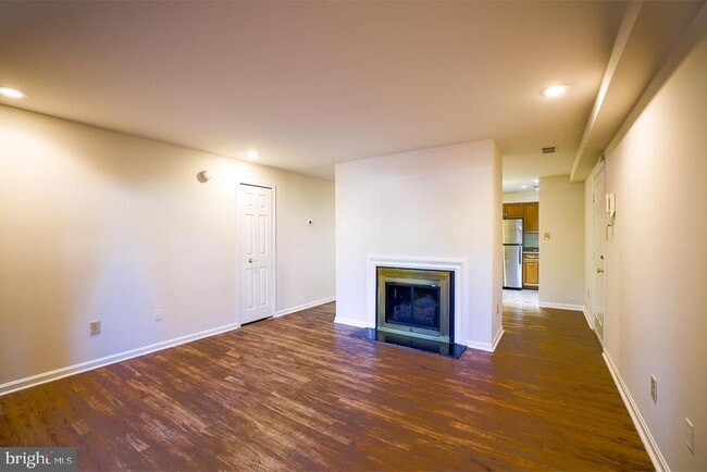 Building Photo - 1413 Oronoco St