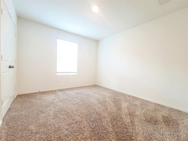 Building Photo - 21417 Quick Fox Dr