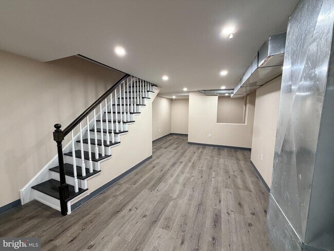 Building Photo - 1112 E Moyamensing Ave