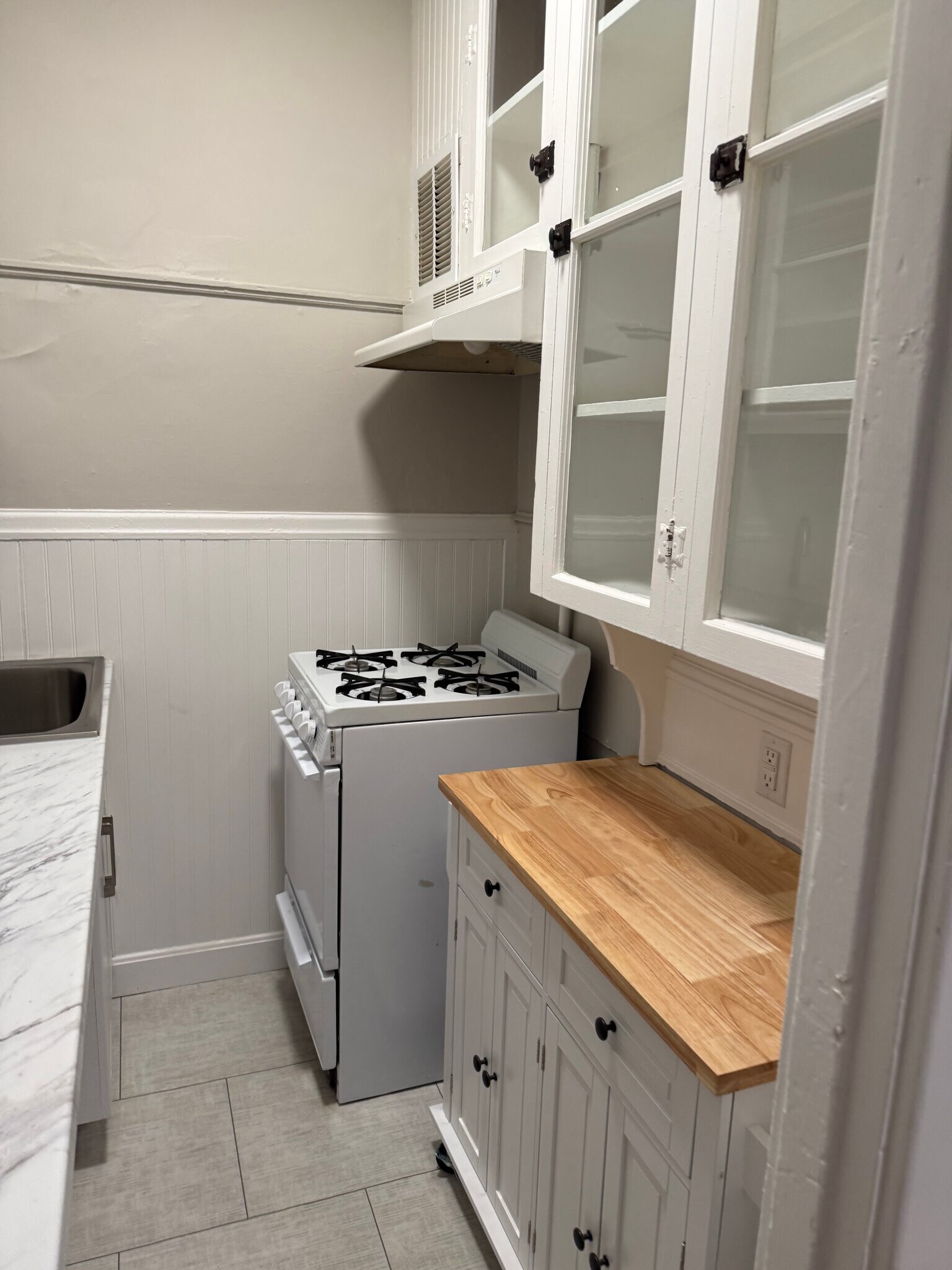 Building Photo - 110 High St