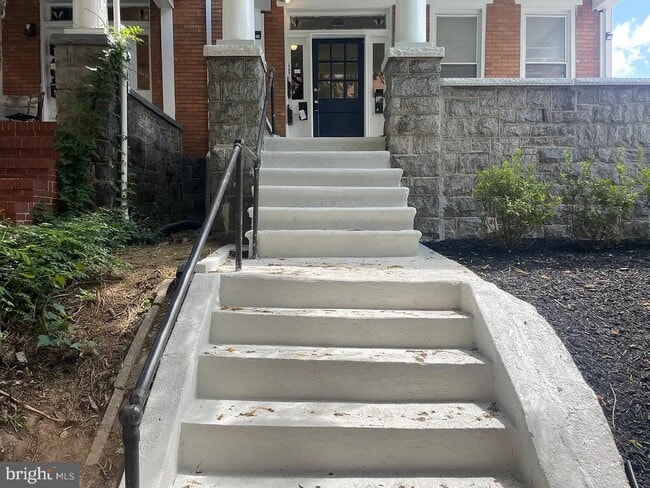 Building Photo - 3301 GUILFORD Ave